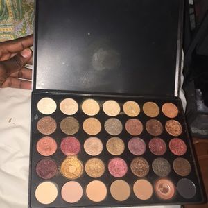 Morphe eyeshadow pallet